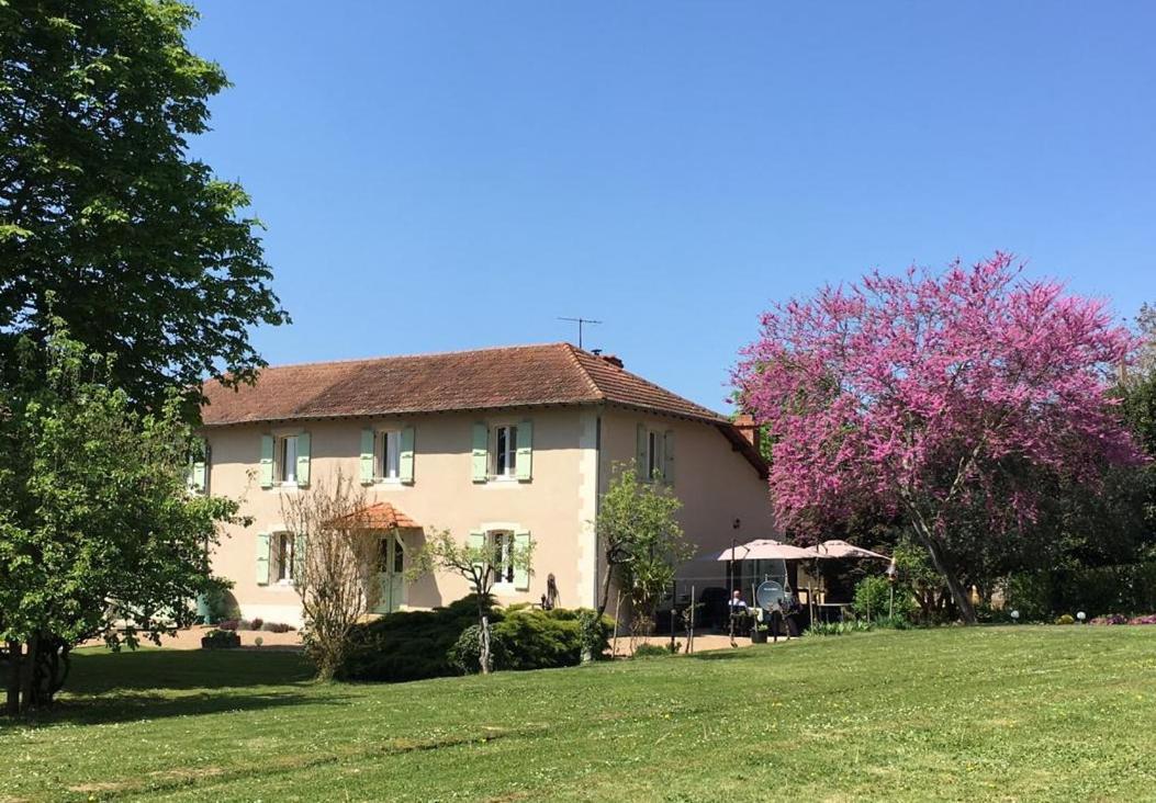 Domaine Serrot Saint-Elix-Theux Eksteriør bilde